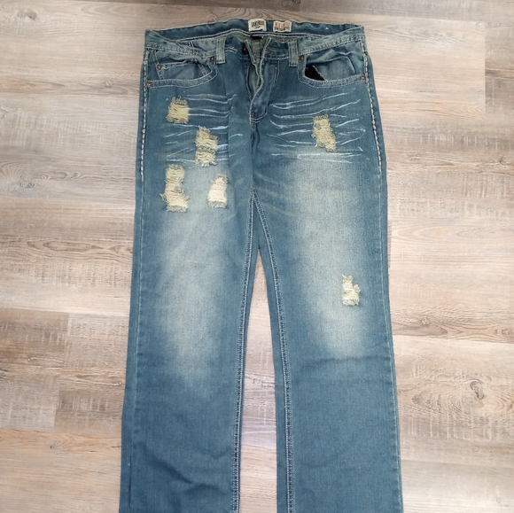 Grindhouse Men Distressed Jeans - Picture 6 of 8